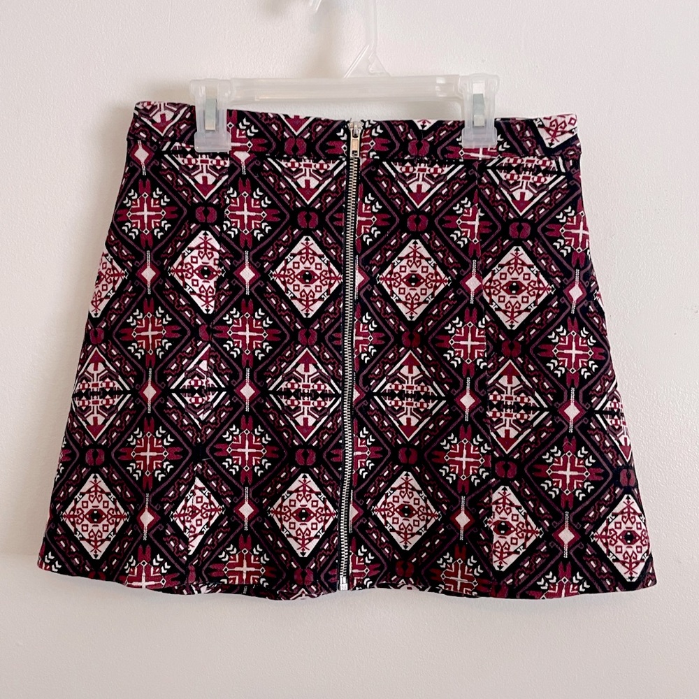Printed zip up skirt !!